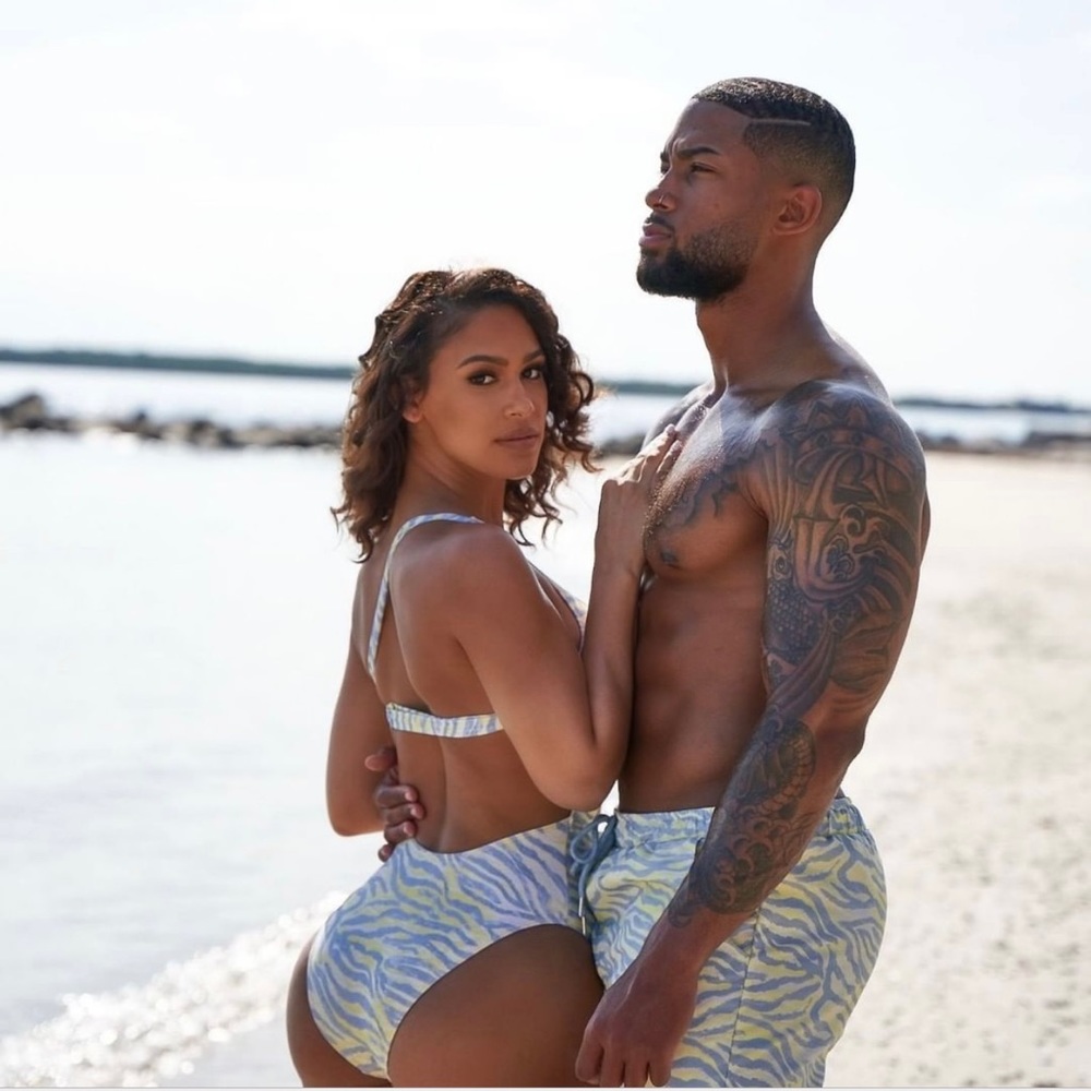 Icon swimsuits men L women XS “set”